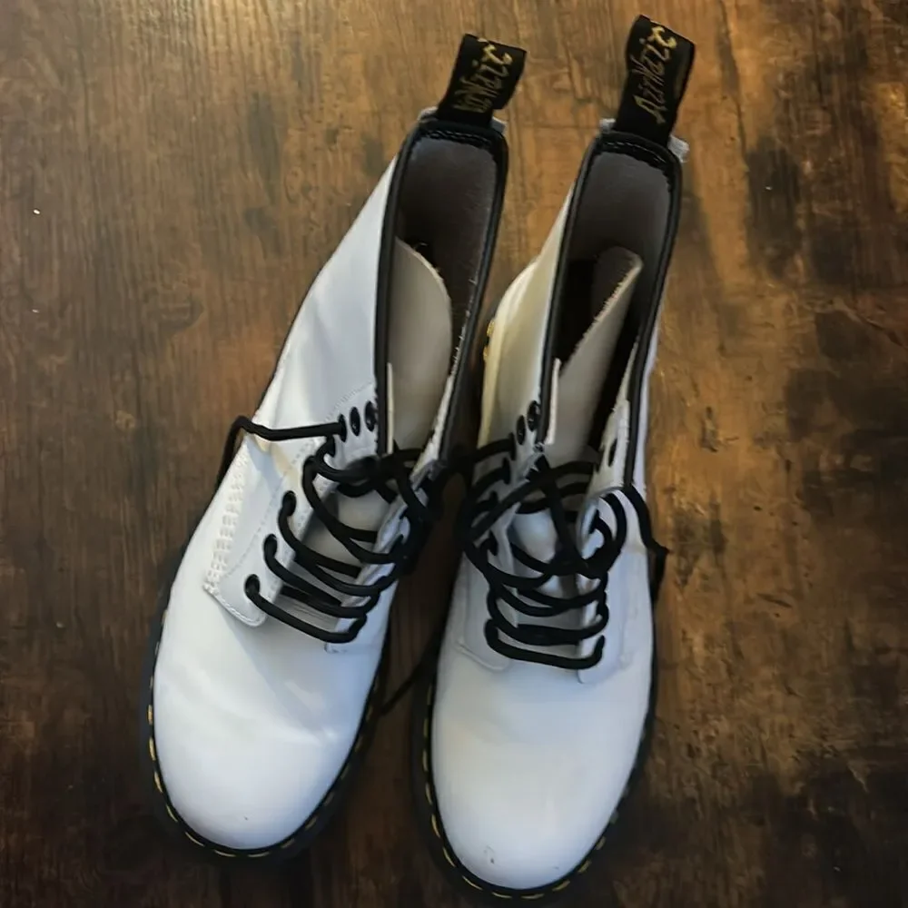 Dr. Martens 1460 Boots in White Size 9 / Exellent